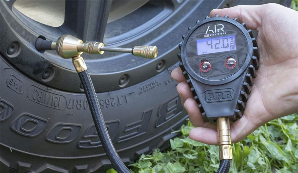 DESINFLADOR DE NEUMATICOS DIGITAL ARB