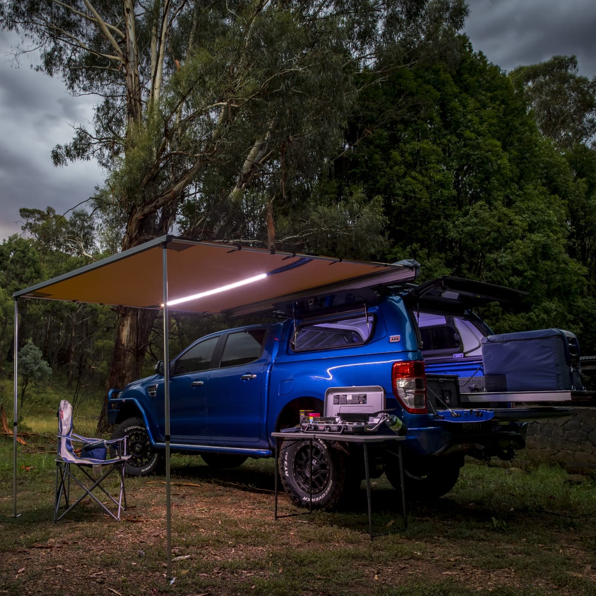 TOLDO ARB 2X2.5 MTS CON LUZ LED